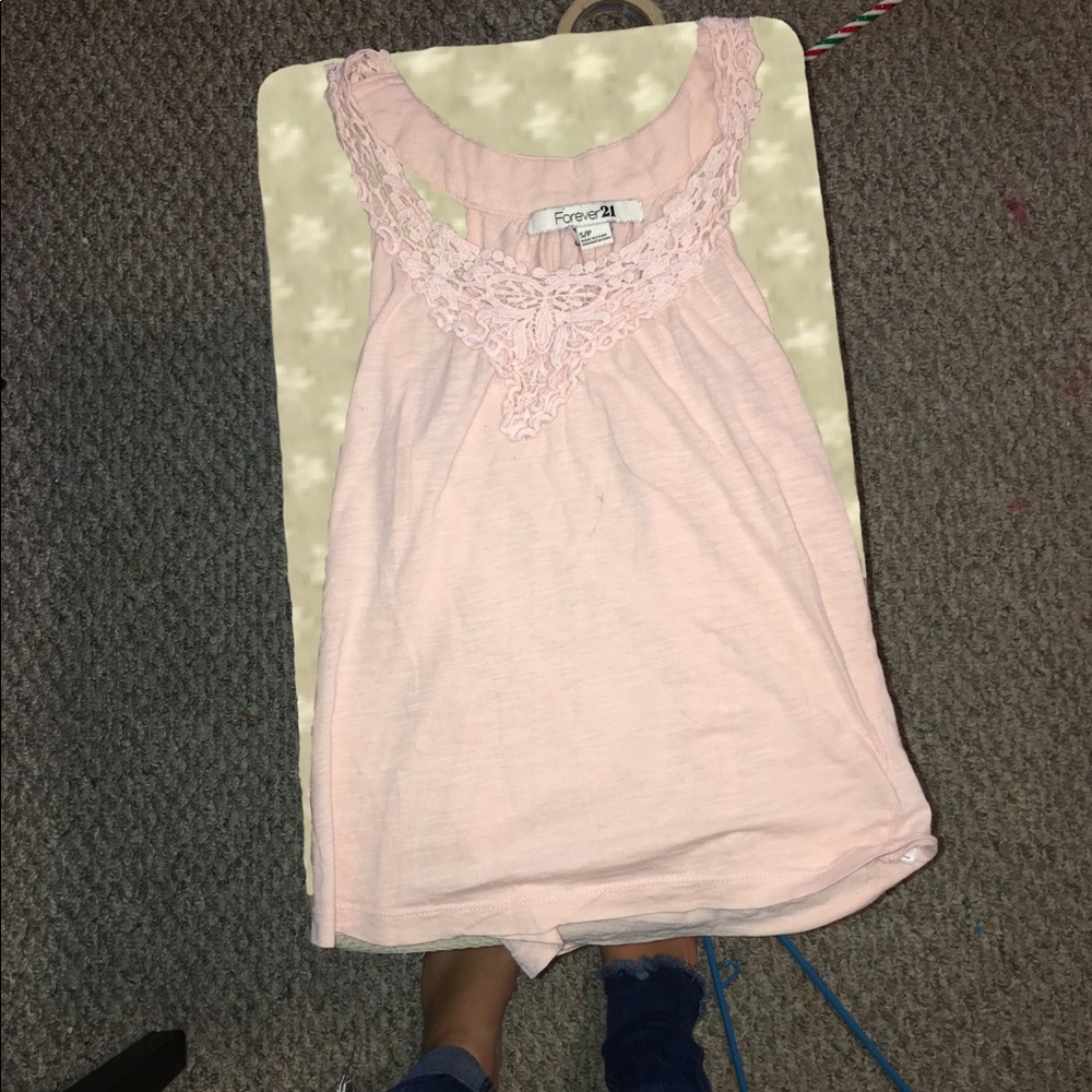 **PRICES NEGOTIABLE** flowy pink tank top